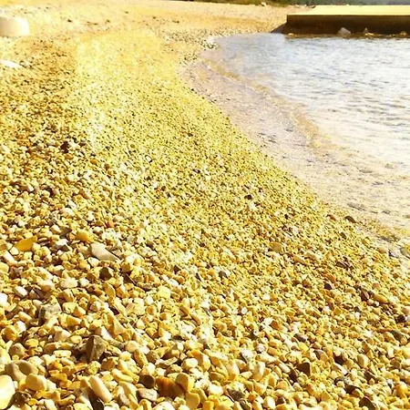 アパート Schatzi 1