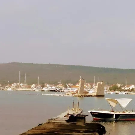 Schatzi 1 アパート