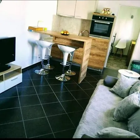 Apartament Schatzi 1 Sukošan